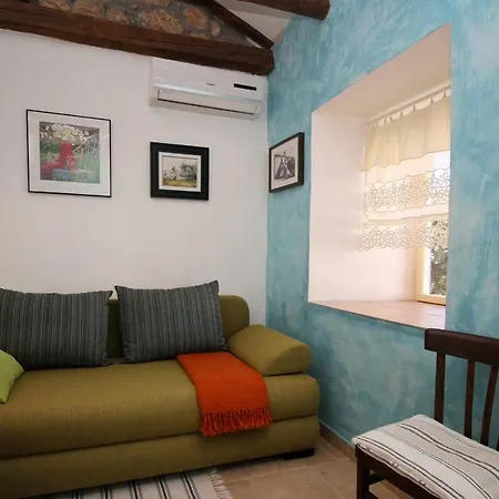 Olive Garden Apartment *